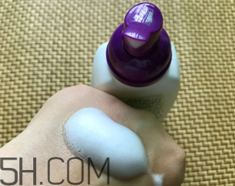 絲塔芙泡沫潔面乳怎么用？泡沫潔面乳用法
