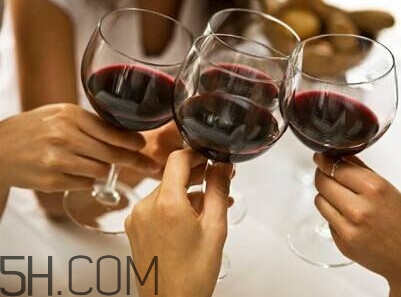 吃了頭孢多久可以喝酒？頭孢可以和阿莫西林一起吃嗎