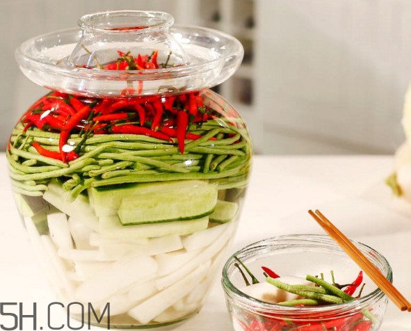 泡菜水太酸了怎么辦？泡菜水發(fā)粘液怎么處理