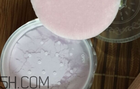巧迪尚惠蜜粉好用嗎？巧迪尚惠散粉色號(hào)試色