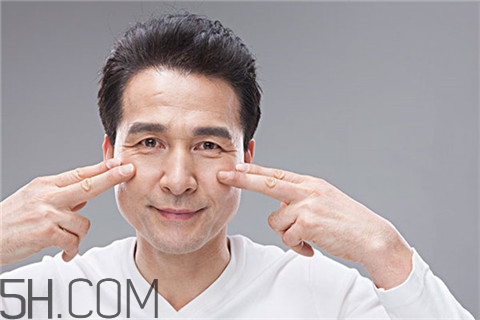 蕁麻疹為什么晚上嚴重？蕁麻疹為什么越抓越多？