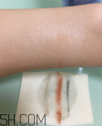 露得清卸妝水怎么用？露得清卸妝水多少錢？