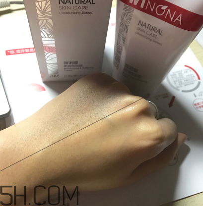 薇諾娜保濕霜怎么用？薇諾娜保濕霜使用心得