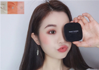 腮紅怎么打顯臉小 不同臉型怎么畫(huà)腮紅顯臉小