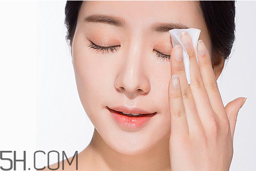 卸妝油如何卸眼妝？不化妝怎么用卸妝油？
