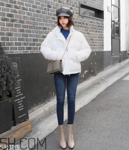 白色羽絨服怎么搭配？白色羽絨服搭配圖片