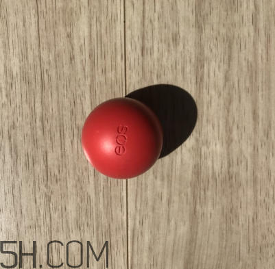 eos潤唇球好用嗎？eos潤唇球使用心得