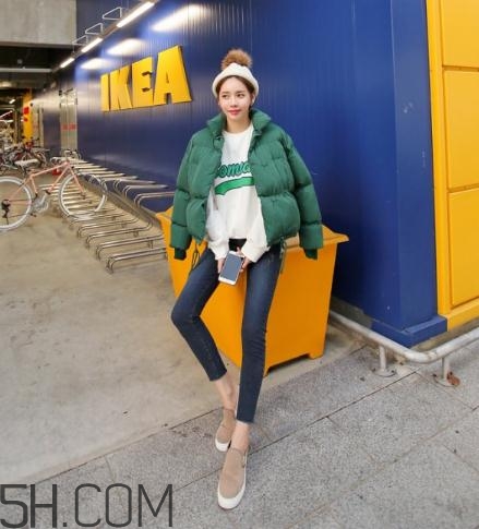 綠色羽絨服怎么搭配？綠色羽絨服搭配圖片