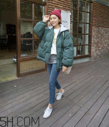 綠色羽絨服怎么搭配？綠色羽絨服搭配圖片