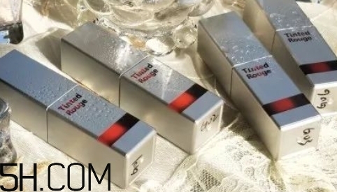 稚優(yōu)泉天空之境水光唇釉好用嗎_多少錢？
