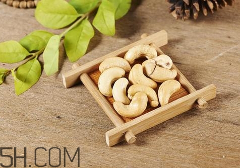 腰果是發(fā)物嗎？腰果有補(bǔ)腎的功效嗎