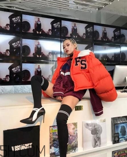 羽絨服怎么穿顯瘦？羽絨服怎么搭配不臃腫？