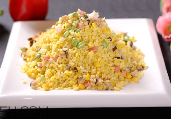 蛋炒飯什么時候放蛋？蛋炒飯什么時候放鹽