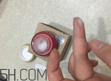 御泥坊紅石榴眼霜怎么樣？御泥坊紅石榴眼霜好用嗎？