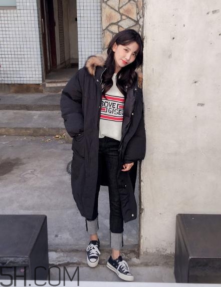 長(zhǎng)款棉衣如何搭配？長(zhǎng)款棉服搭配圖片