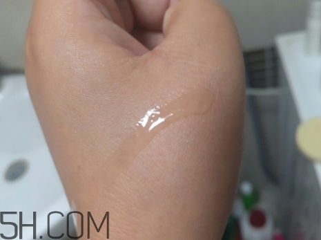 一葉子鮮補(bǔ)水柔膚水怎么樣？一葉子鮮補(bǔ)水柔膚水好用嗎？