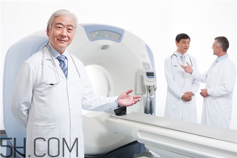 骨折需要打消炎針嗎？骨折打石膏多久能拆？
