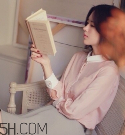 女生說我的胸好小什么意思？女生說我的胸好小怎么回復(fù)