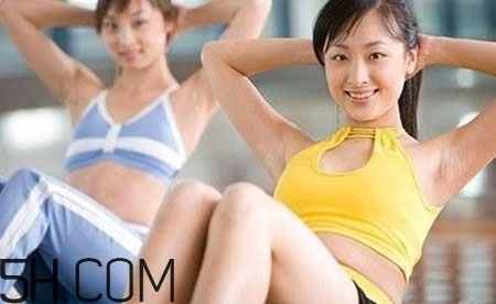 腰椎不舒服怎么辦？怎么預(yù)防腰椎間盤突出？