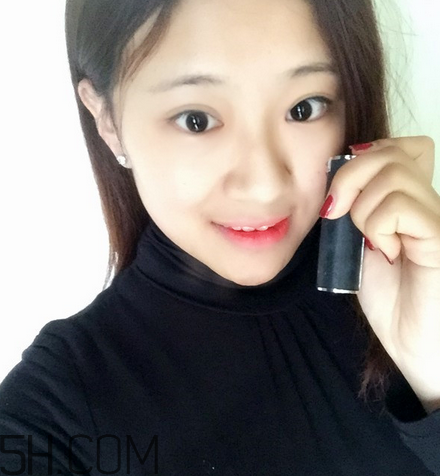 紀梵希小羊皮304是什么顏色？紀梵希小羊皮滋潤嗎？