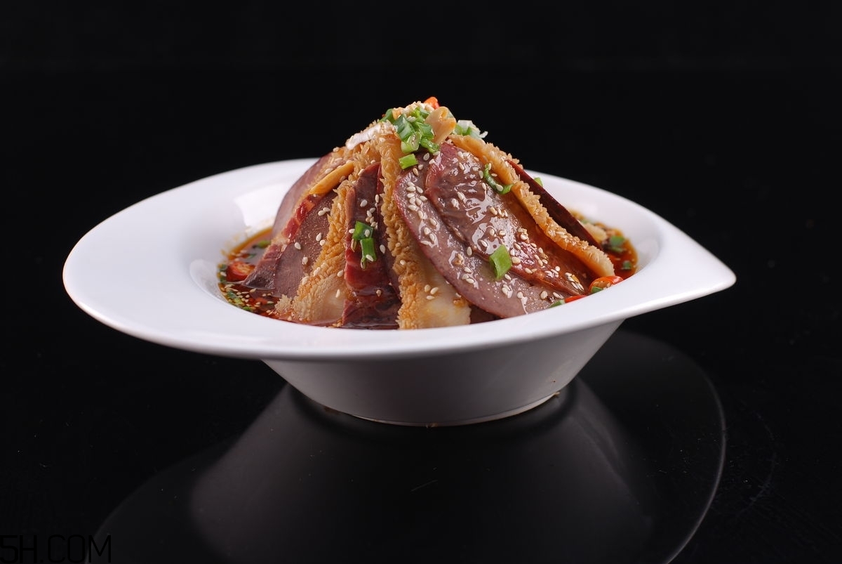 夫妻肺片用英文怎么說(shuō)？為什么叫夫妻肺片？