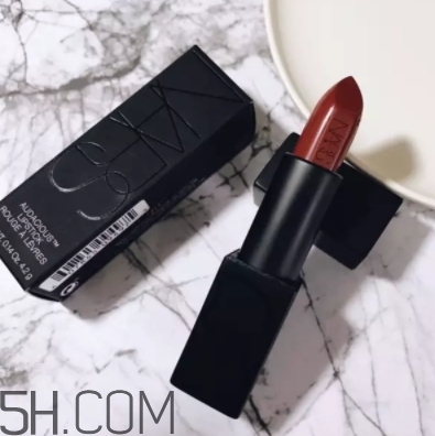 nars mona口紅顯白嗎？nars mona適合黃皮嗎？