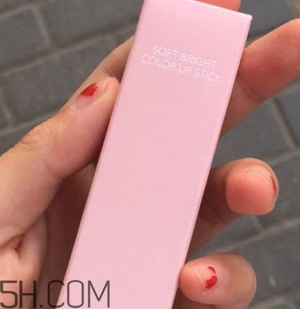 inmoo逸茉化妝品好用嗎？逸茉口紅使用心得