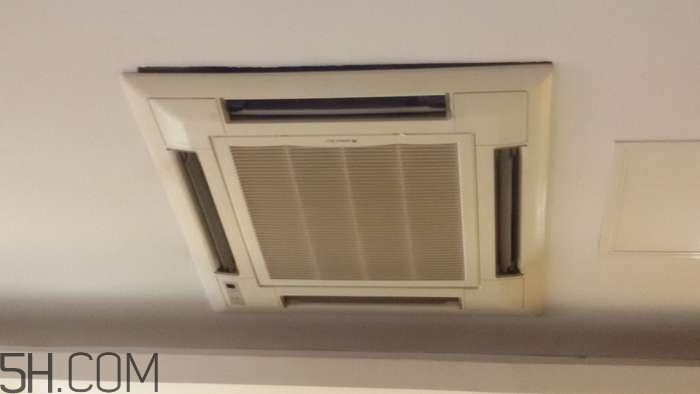 冬天用哪種類型的空調(diào)比較好？冬天用吸頂式空調(diào)好嗎？