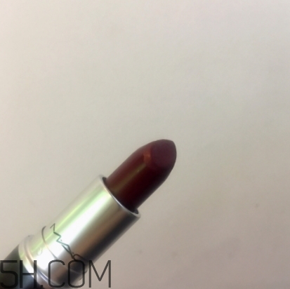 mac sin和diva買哪只？mac sin和diva試色對(duì)比