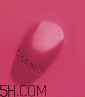 玫紅色口紅適合什么膚色？玫紅色口紅適合黃皮嗎？