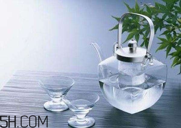 喝水有哪些禁忌？哪些水是不能喝的？