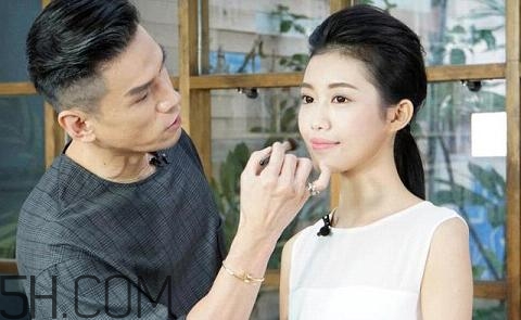 反咬唇妝是什么樣的？染唇妝和咬唇妝的區(qū)別