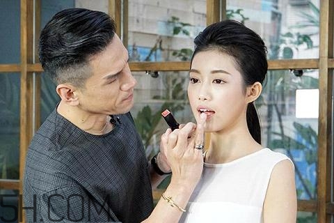 反咬唇妝是什么樣的？染唇妝和咬唇妝的區(qū)別