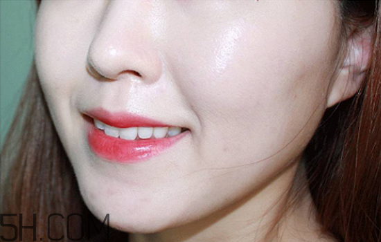 mac morange黃皮能用嗎？mac口紅最火色號推薦