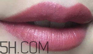 mac brick o la老氣嗎？mac brick o la適合黃皮嗎？
