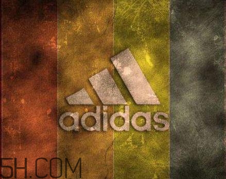adidas swift run triple black配色在哪買(mǎi)_多少錢(qián)？