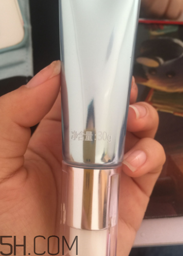 京潤(rùn)珍珠妝前乳怎么樣？京潤(rùn)珍珠妝前乳好用嗎？