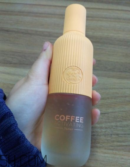 春紀(jì)咖啡煥膚菁華露好用嗎？春紀(jì)咖啡煥膚菁華露評(píng)測(cè)