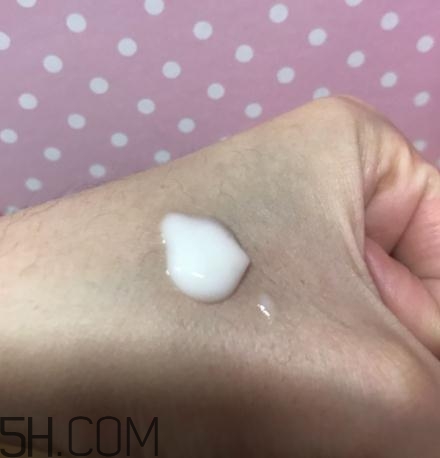 春紀咖啡醒膚緊致乳好用嗎？春紀咖啡醒膚緊致乳評測