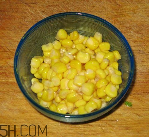 畸形果蔬營養(yǎng)價值更高？畸形果蔬是什么原因引起的？