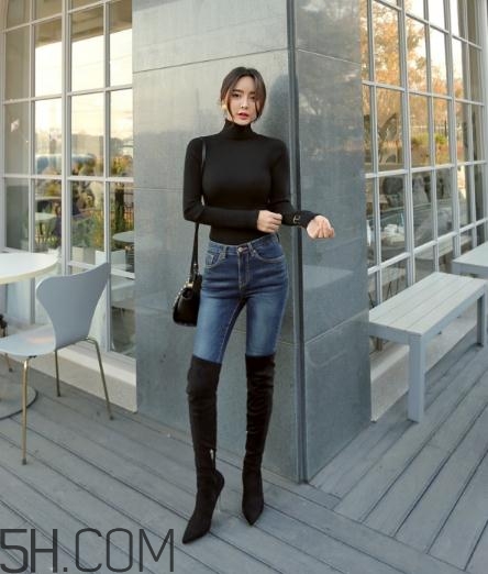 冬天穿牛仔褲配什么鞋子？冬天牛仔褲搭配鞋子圖片