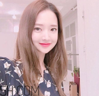 2018流行什么發(fā)色？2018流行發(fā)色