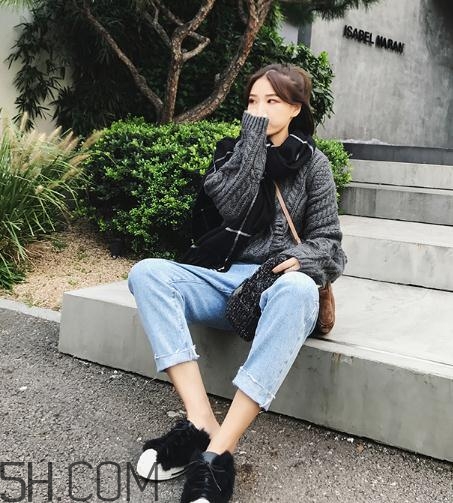 牛仔褲粘上口香糖怎么除掉？牛仔褲上的機油怎么洗掉？