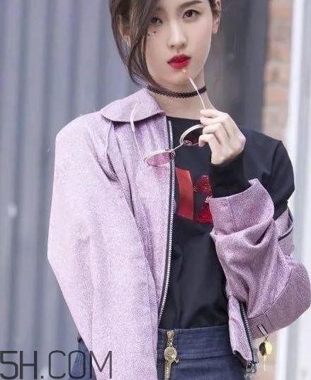 紫外光色衣服怎么搭配？紫外光色衣服搭配什么顏色