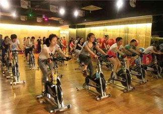 動(dòng)感單車主要練的是什么？動(dòng)感單車練多長(zhǎng)時(shí)間減肥效果比較明顯？