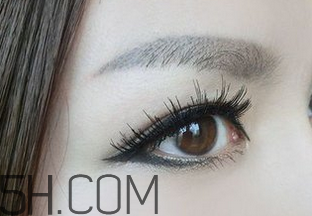 怎么紋美瞳線好看？紋美瞳線的危害