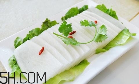 吃白蘿卜有哪些益處？白蘿卜的養(yǎng)生功效有哪些？