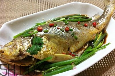 哪些食物補(bǔ)腦？補(bǔ)腦應(yīng)該注意些什么？
