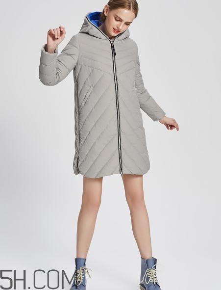 艾萊依羽絨服有折扣嗎？艾萊依羽絨服廠家在哪？