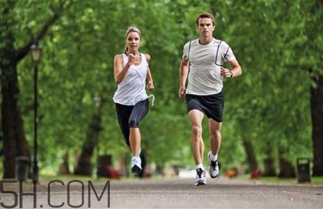 慢跑運動有什么注意事項？慢跑運動對身體有什么好處？